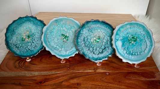 Sparkly turquoise-blue agate-shaped resin coasters