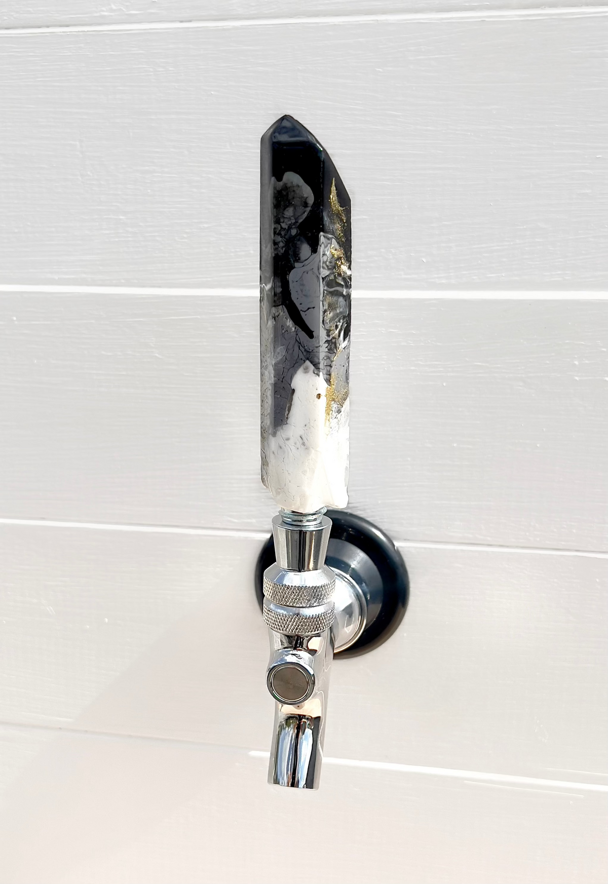 Midnight Pour Crystal-Shaped Beer Tap Handle
