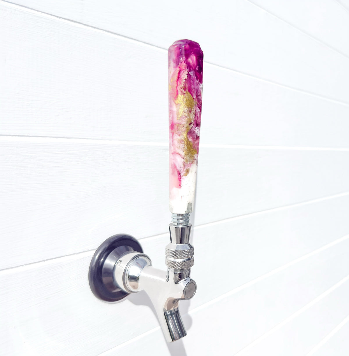 Fuchsia Royale Classic-Shaped Resin Beer Tap Handle