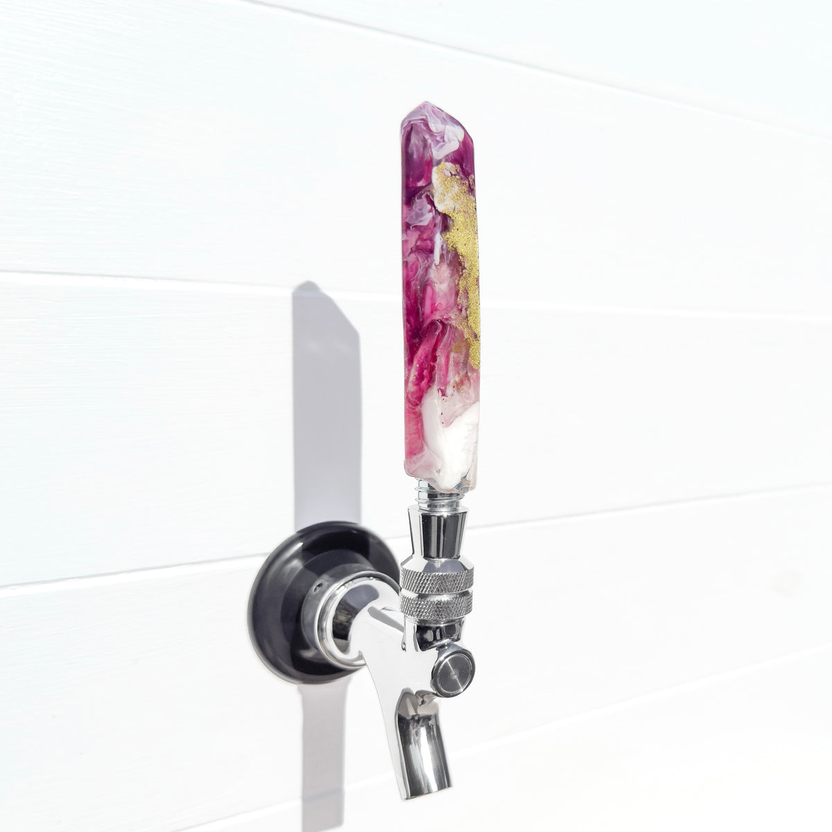 Fuchsia Royale Crystal-Shaped Resin Beer Tap Handle