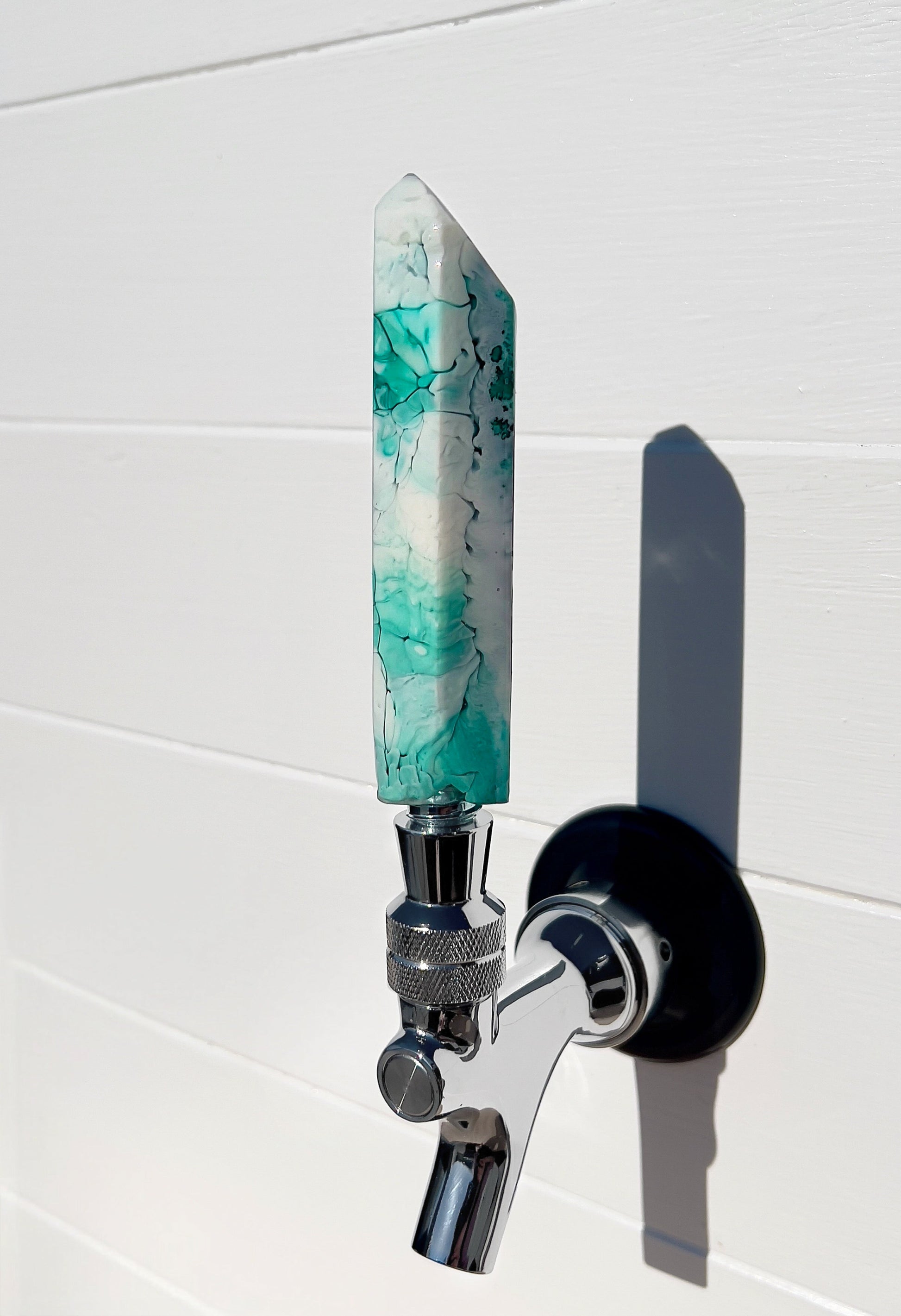 Aqua Cascade Crystal-Shaped Beer Tap Handle