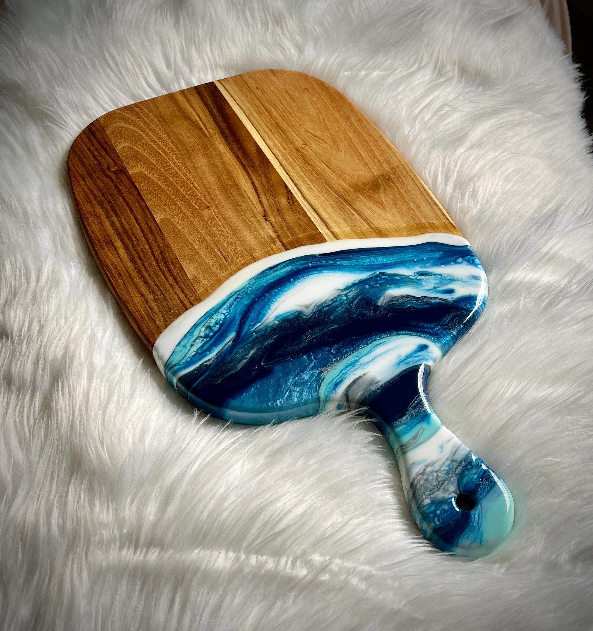 Brilliant Blues Resin-Painted Charcuterie Tray