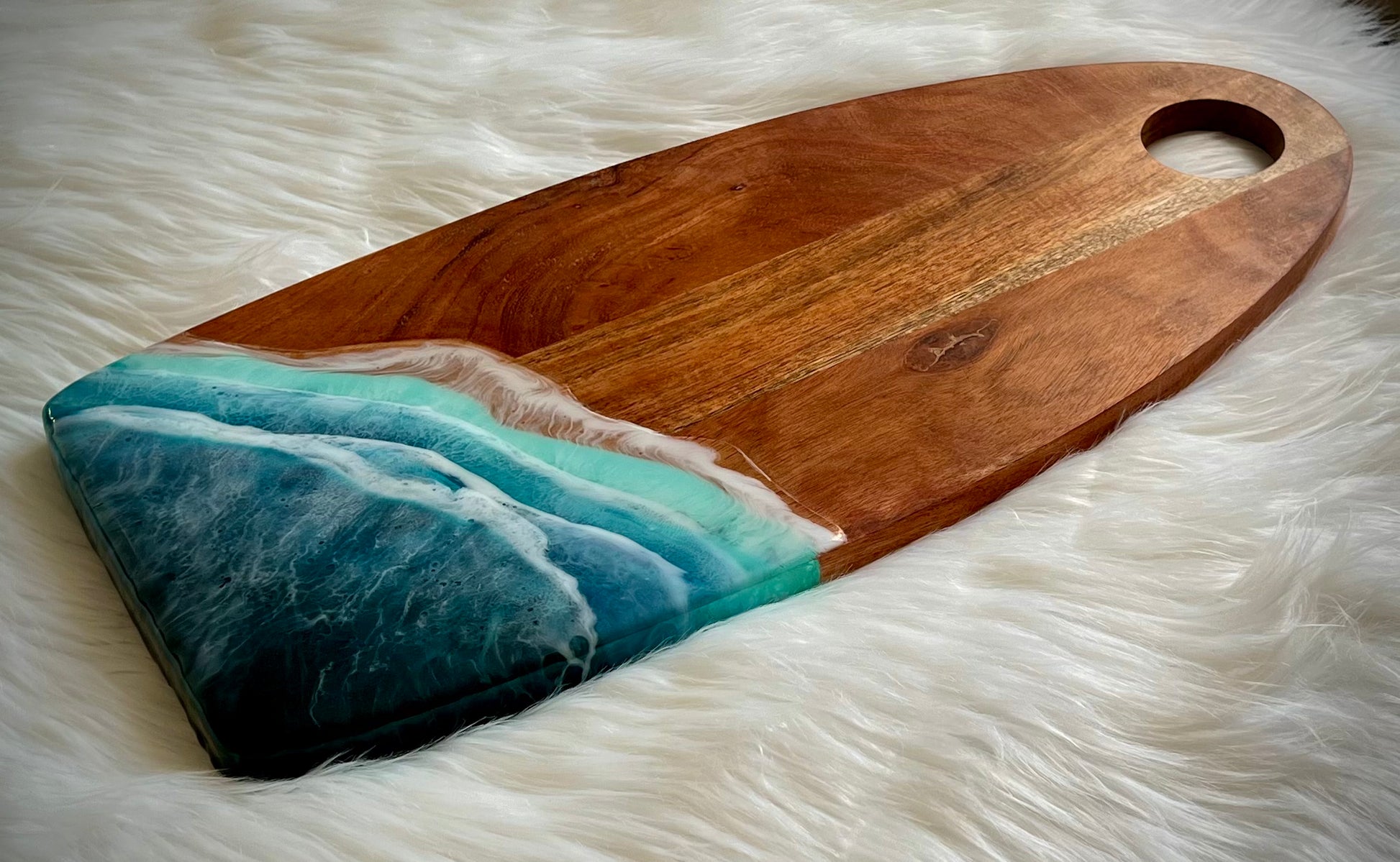 Resin Beach Waves Charcuterie Tray- side view2