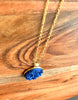 Collar de resina Druzy azul real- Cadena vermeil de oro y bandeja colgante