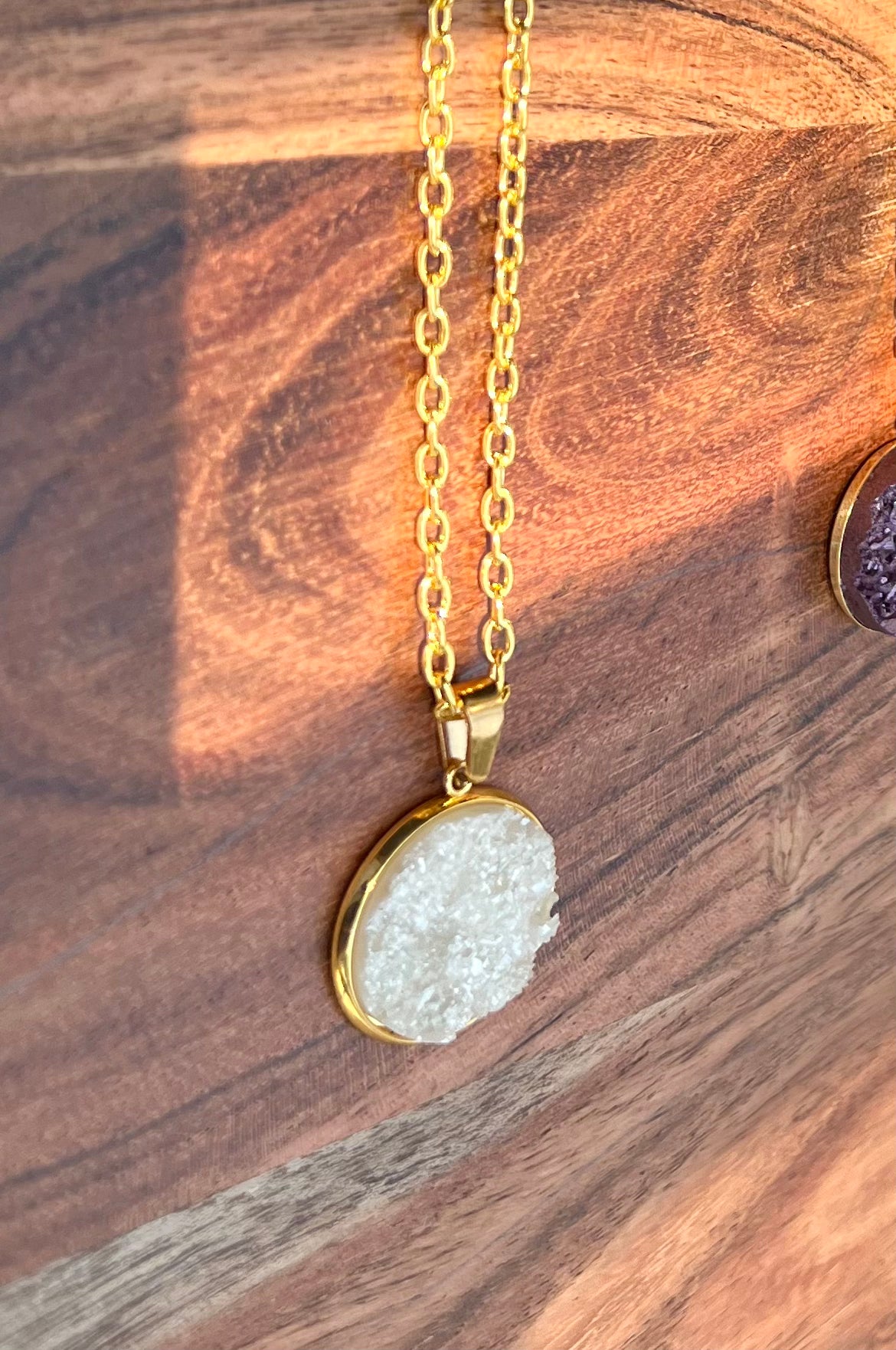 Pearl White Druzy Resin Necklace | Gold