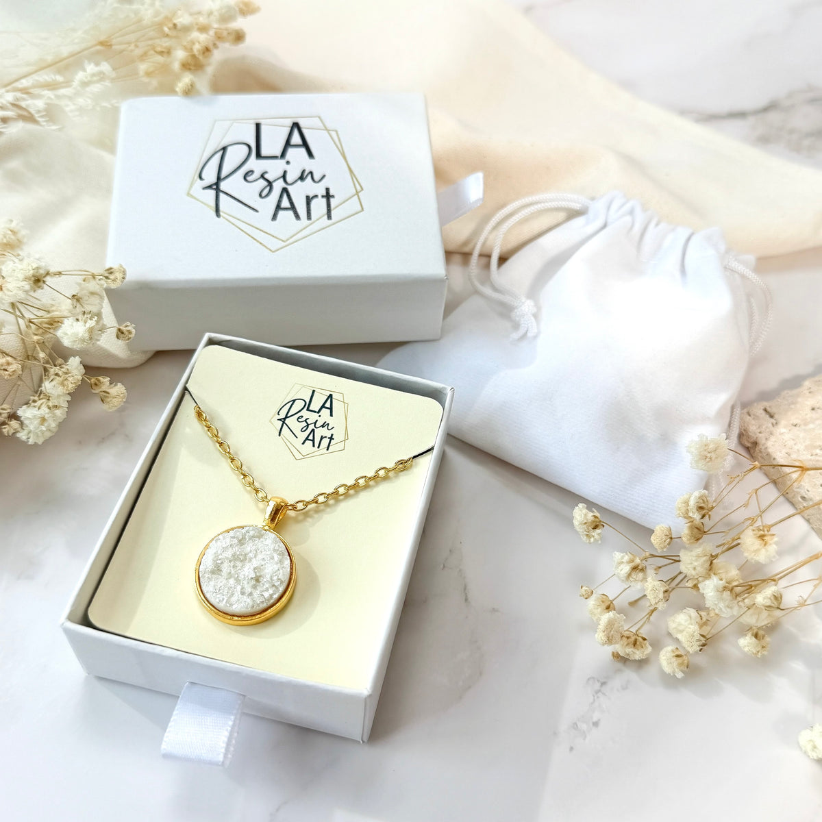 Metallic White Druzy Resin Necklace | Gold