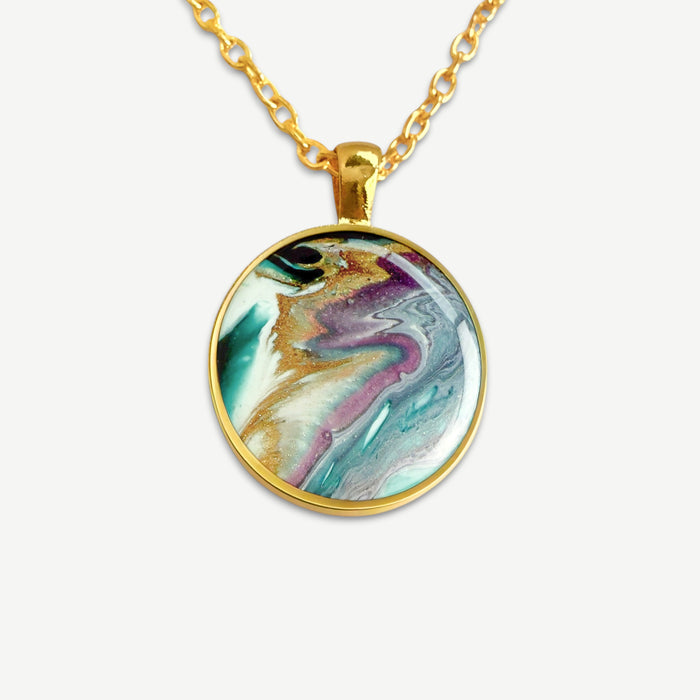 Tidal Bloom Round Resin Pendant Necklace | Gold”