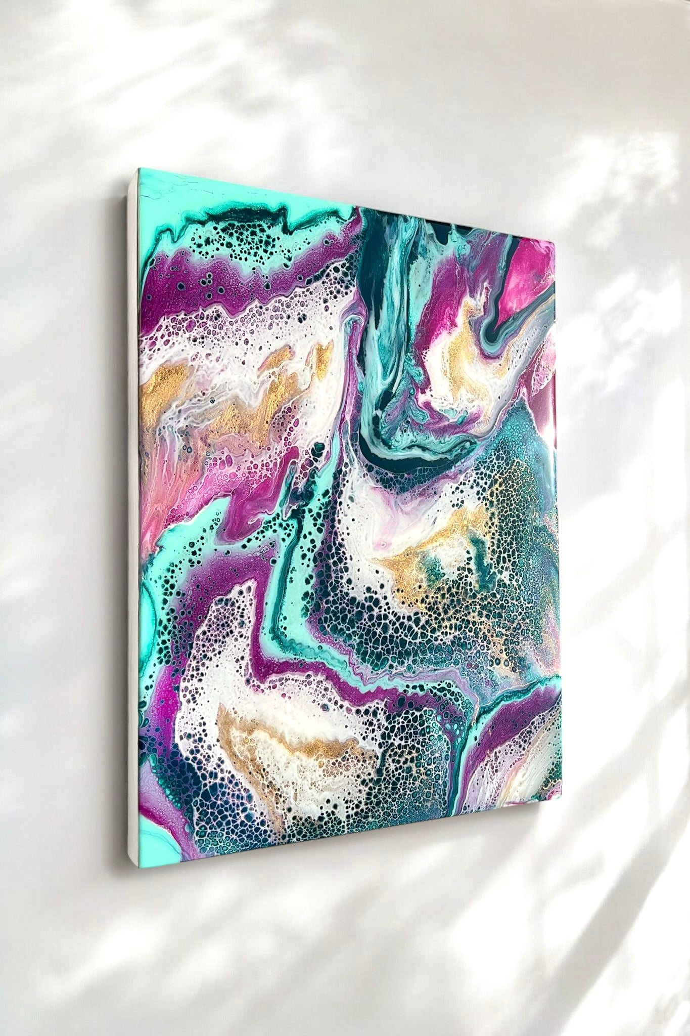 Pintura para verter charcos de resina dorada, fucsia, verde azulado claro y turquesa oscuro de 16" x 20"