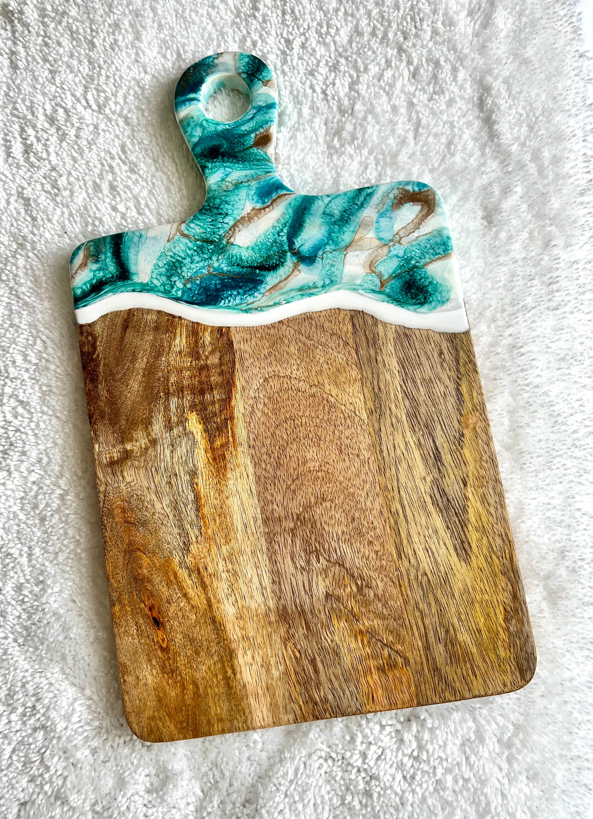 Resin-Painted Wooden Charcuterie Tray - L.A. Resin Art